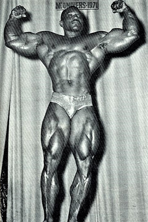 Arnold Schwarzenegger Now: Shirtless in FUBAR - The Barbell