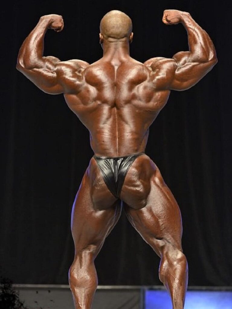 IFBB Posing - Learn from a Pro - YouTube