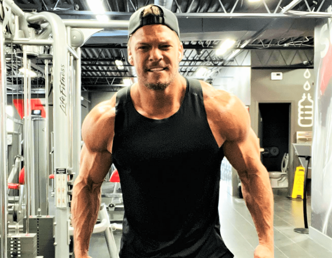 Alan Ritchson: Workout and Diet Tips - The Barbell