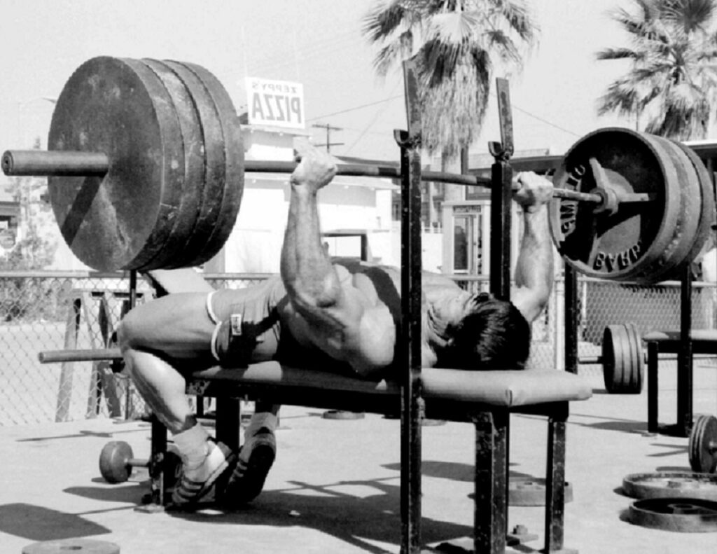 how to bench press