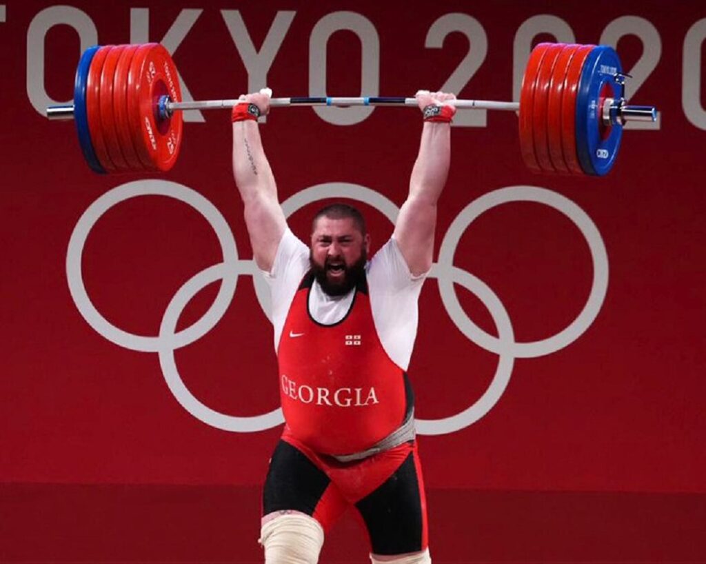 most weight ever lifted by a human
