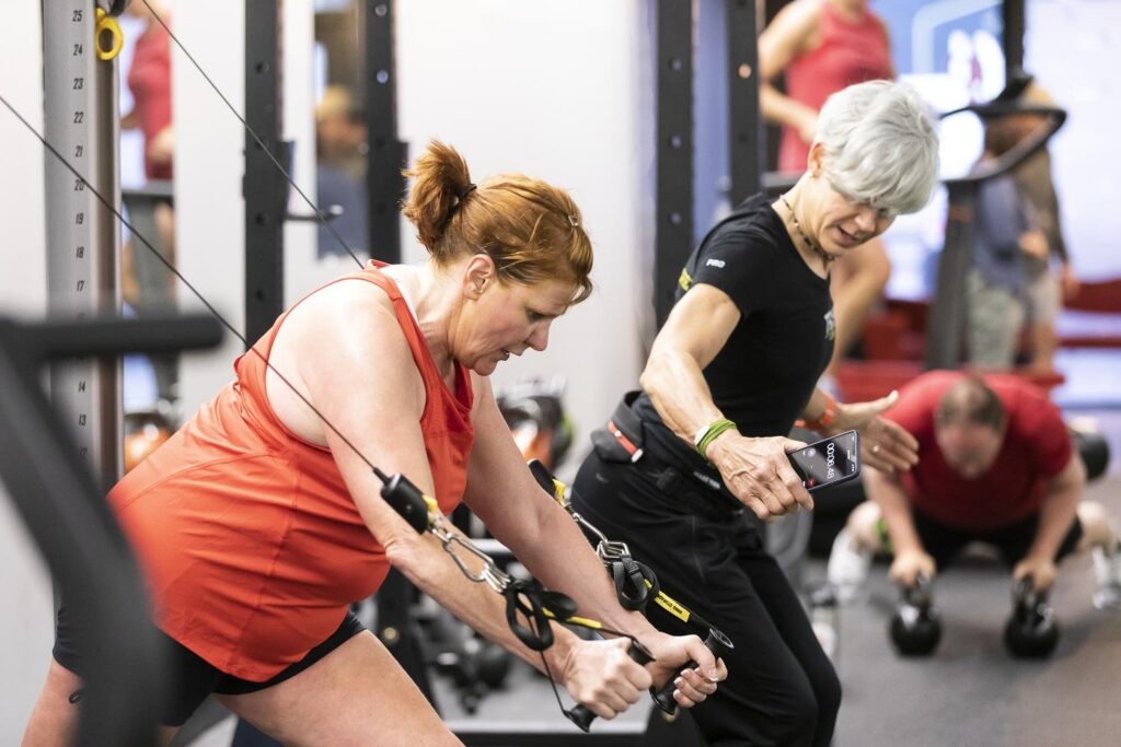 older women weightlifting