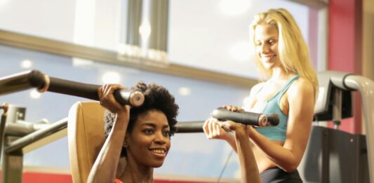 women weightlifting